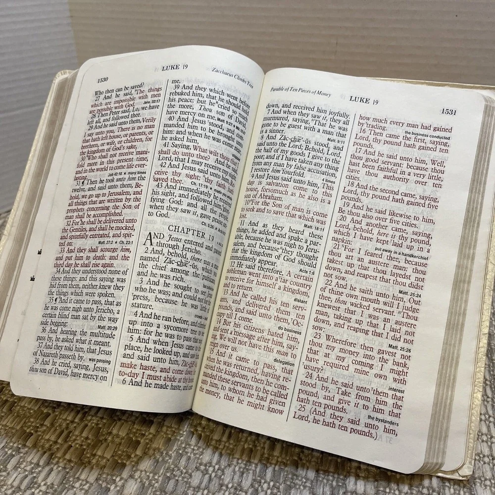 Holy Bible King James Version GIANT‎ print red letter referenced 1979 De Vore